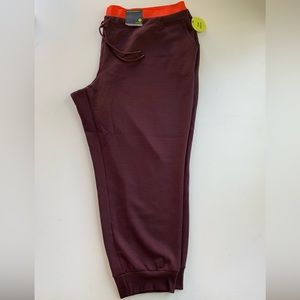 NWT Xersion Jogger